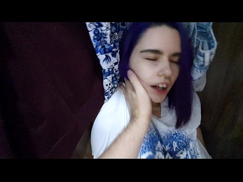 ❤️ מצאתי את אחותי בארון ועזרה לה לגמור ❌ פאקינג ב-iw.trysex.ru ️❤
